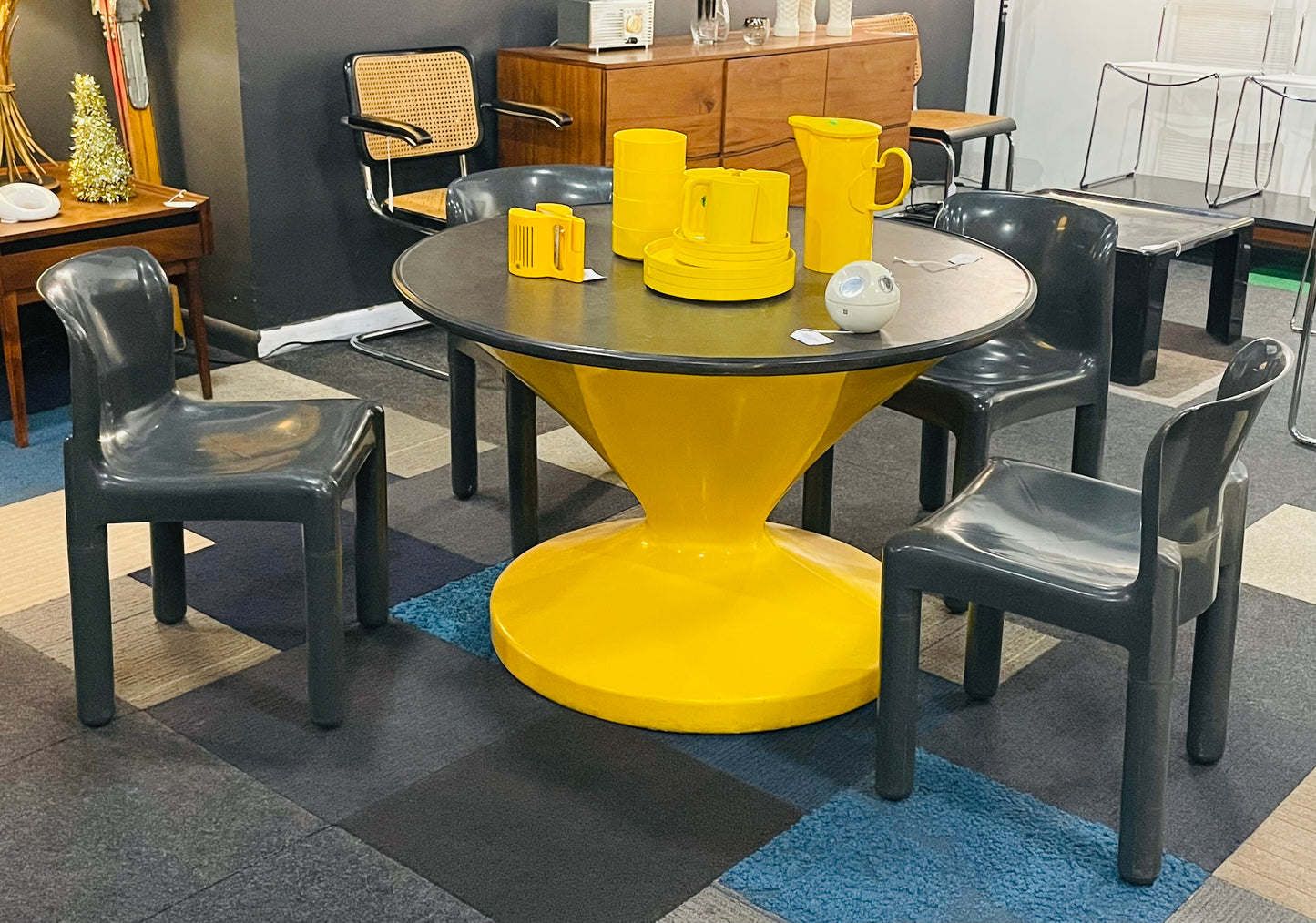 1970's Pop Style Fiberglass Table