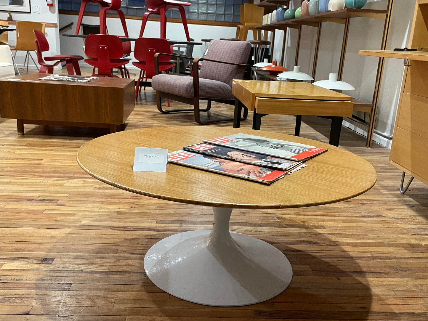 Saarinen 'Tulip' Coffee Table