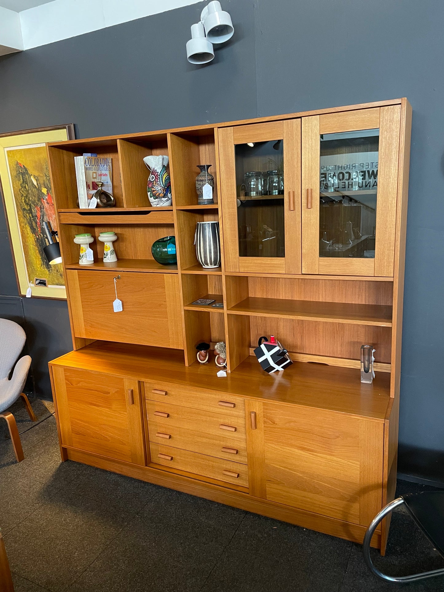 Hutch/Cabinet