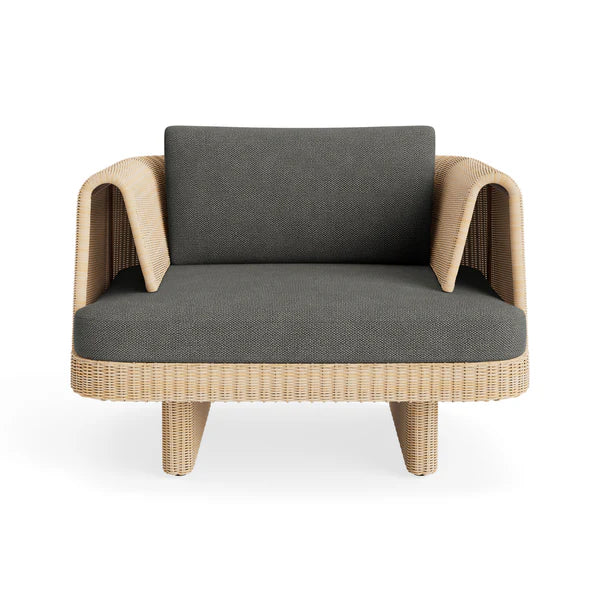 Loophole Outdoor Lounge Chair