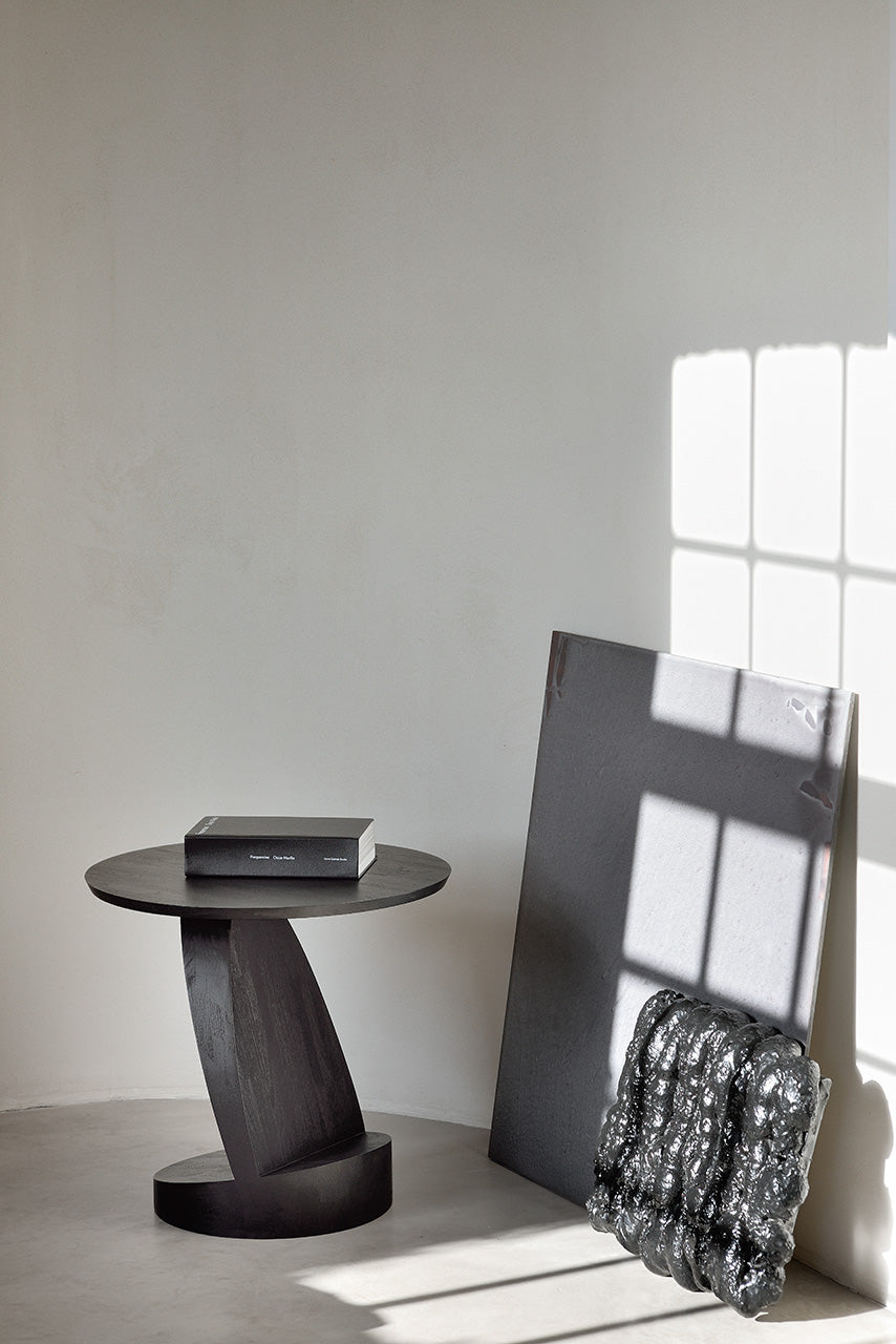 Teak Oblic Black Side Table