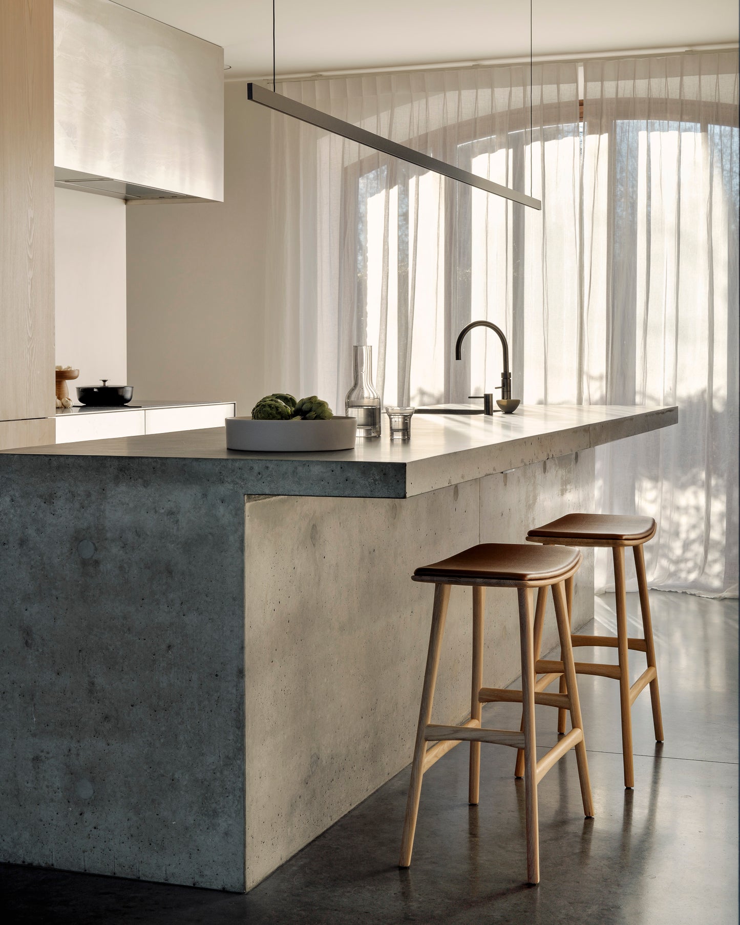 Osso Counter Stool